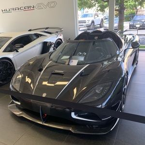 Meet your Posher, Troy